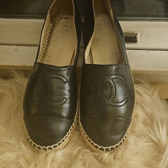 CHANEL Shoes - AUTHENTIC CHANEL BLACK LEATHER LOGO ESPADRILLES SIZE 39